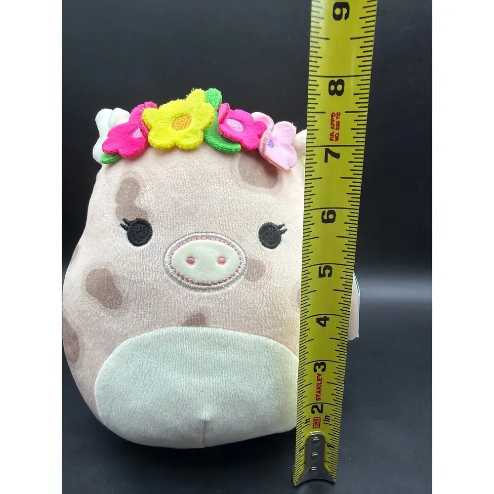 Squishmallows Aquitaine Pig with Flower Crown 8